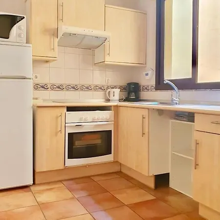New Alquibla Gardens, Terrace & Pool Apartment *