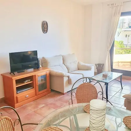 Apartment New Alquibla Gardens, Terrace & Pool