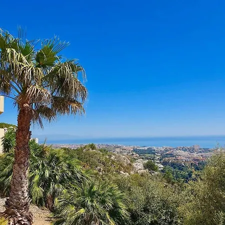 Apartament New Alquibla Gardens, Terrace & Pool