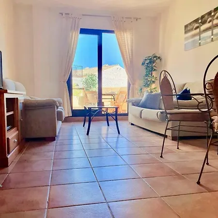 New Alquibla Gardens, Terrace & Pool Apartament